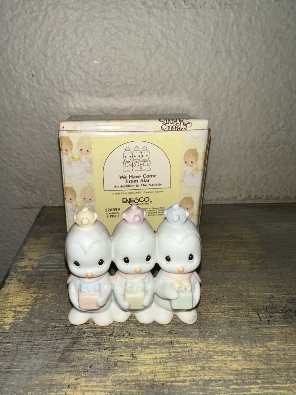 Precious Moments We Have Come From Afar
Figurine (526959) - Vintage 1991|